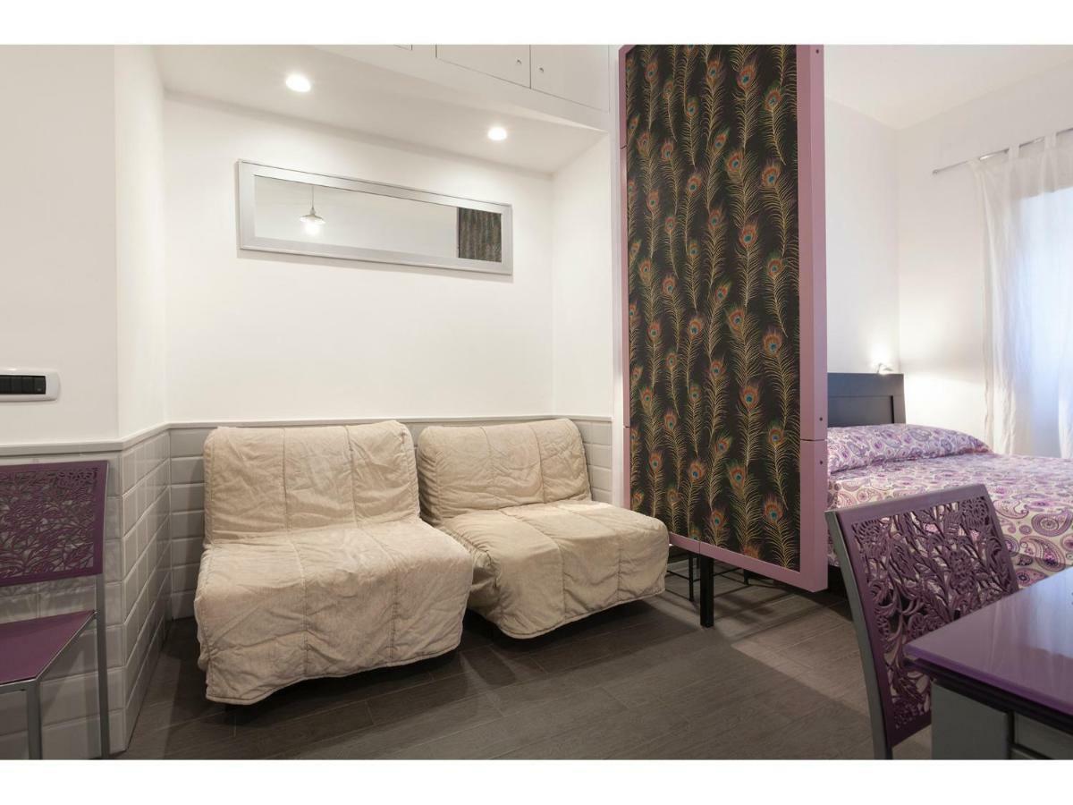 My Purple Apartment In The Center Of Rome Exterior photo