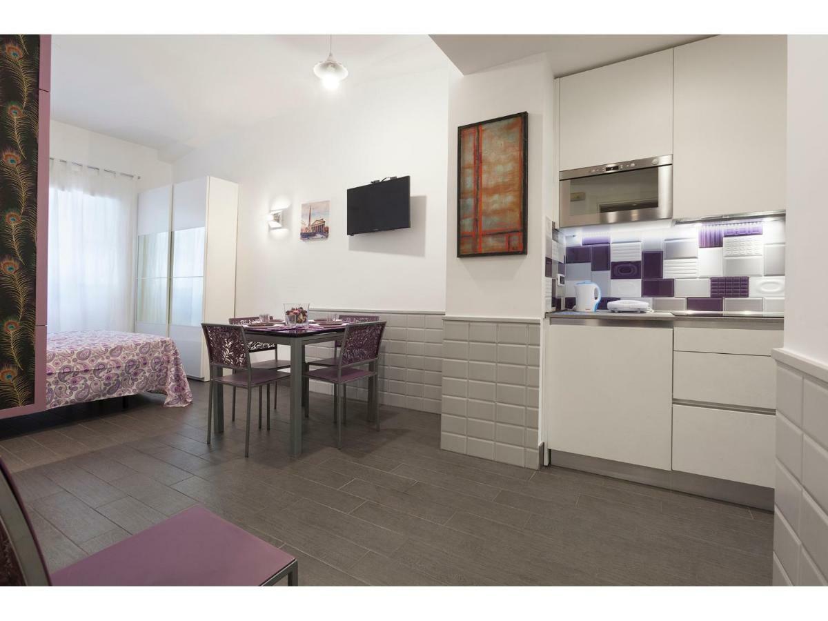 My Purple Apartment In The Center Of Rome Exterior photo